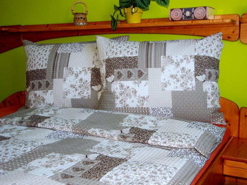 Povlečení Krep NK 708 Patchwork béžový